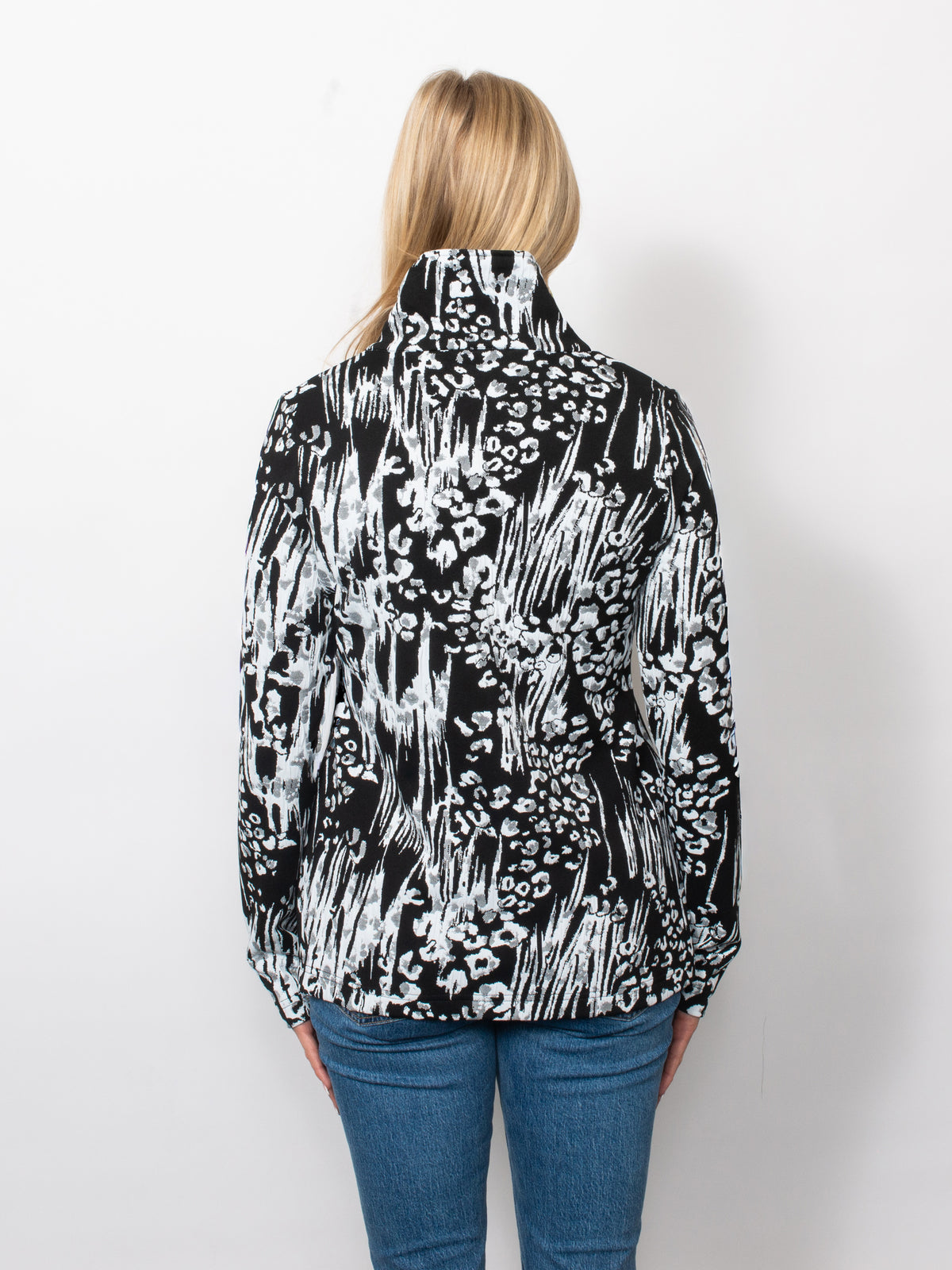 Black/White Jacquard Full Zip Top