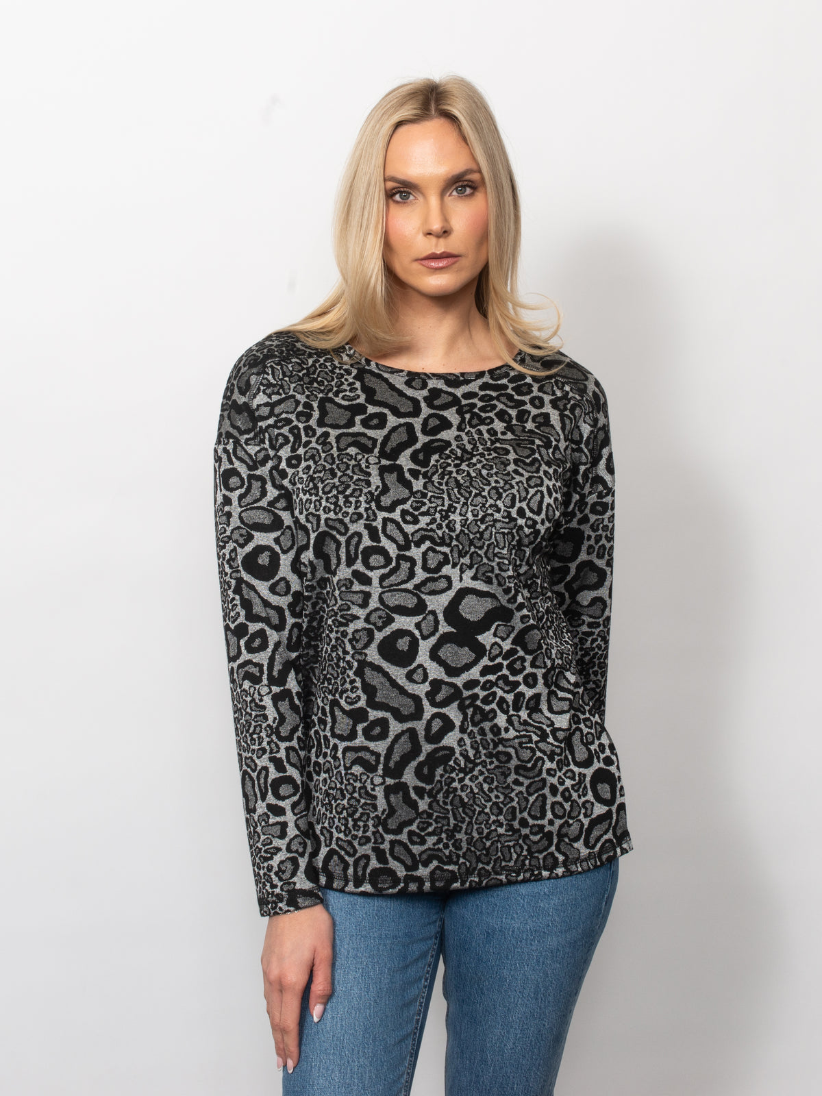 Animal Jacquard Relaxed Fit Long Sleeve Pullover Top