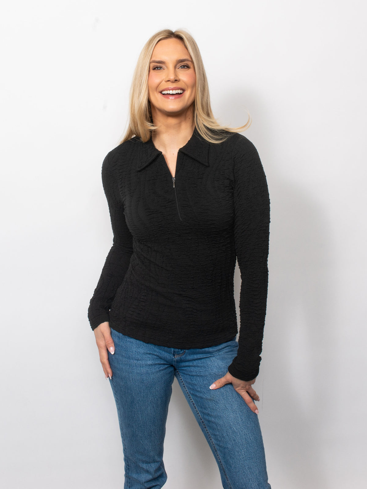 Wavy Blister Collared Quarter Zip Top
