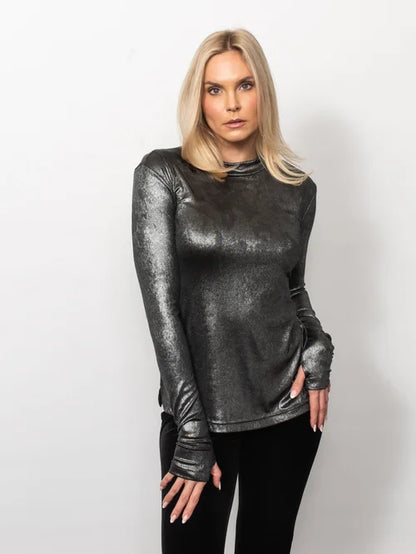 Light Weight Metallics Turtelneck