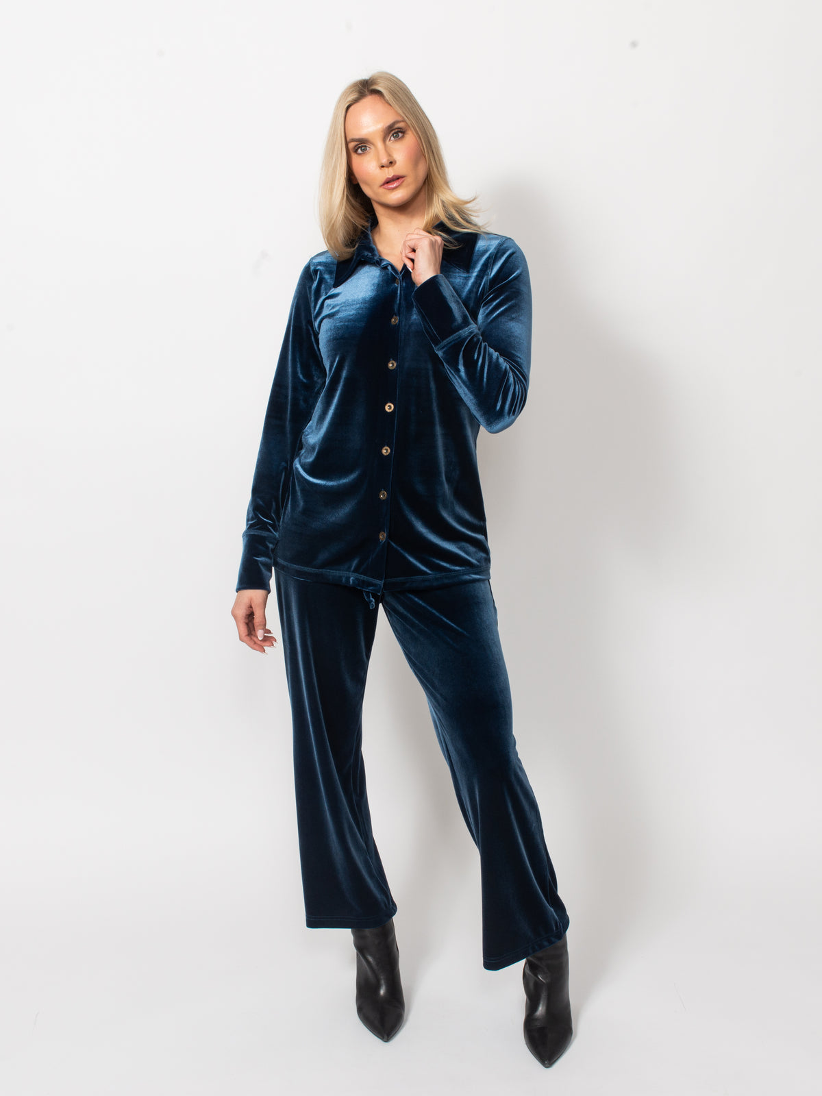 PlushTech Velvet Crop Pant