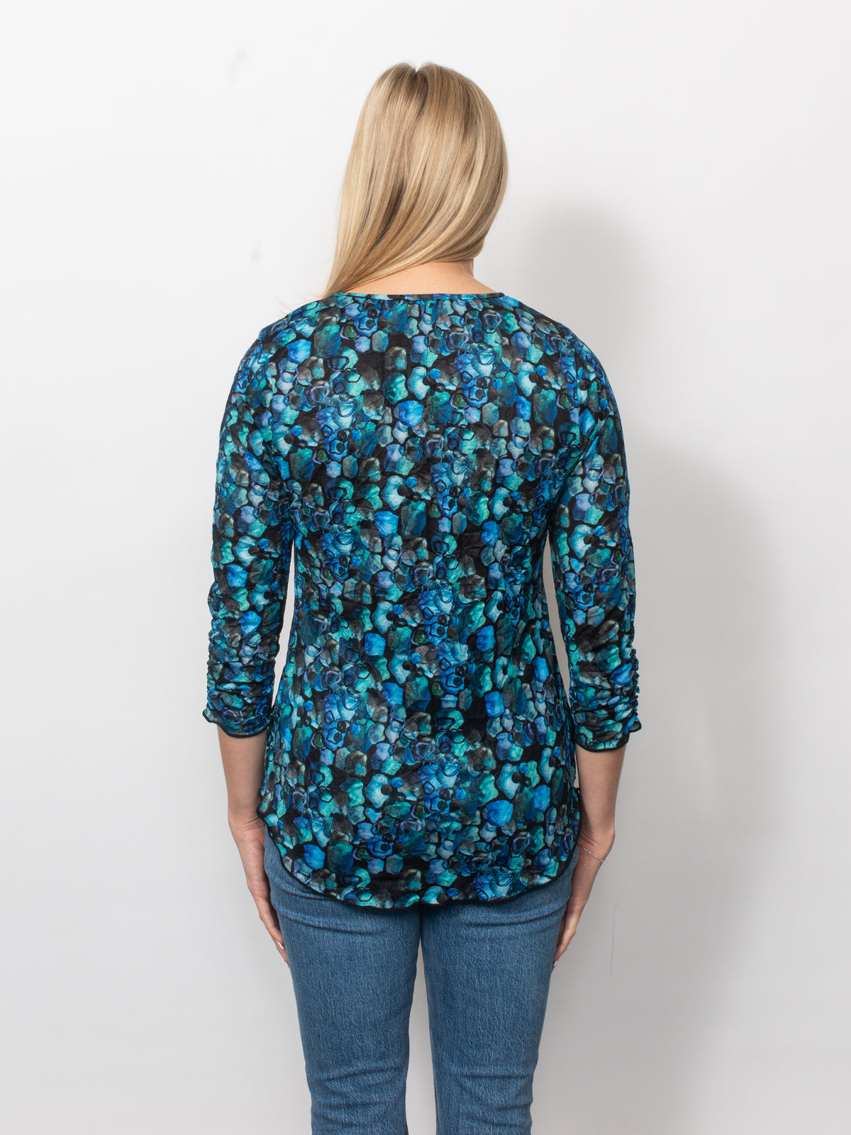 Printed Crinkle V-Neck Top